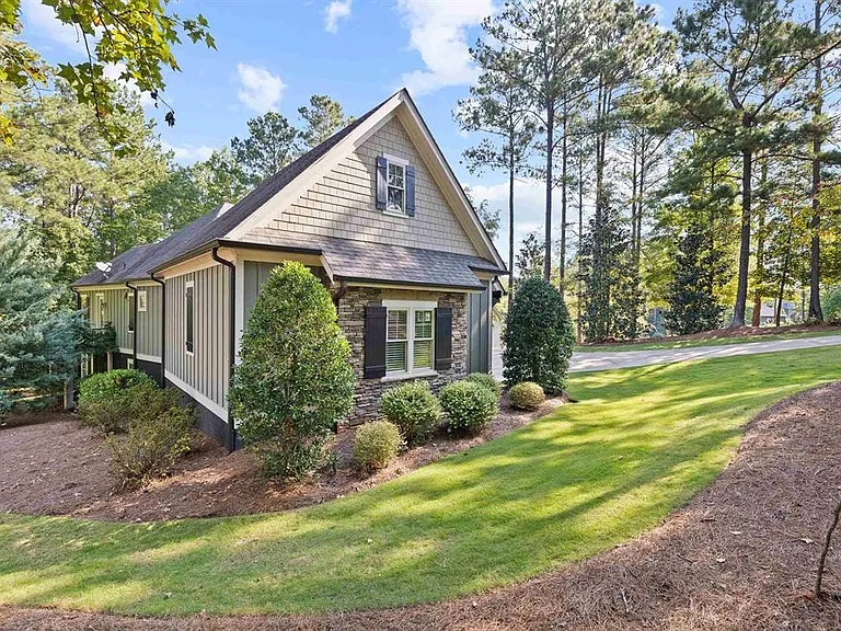 1020 Bridle Bit Ln — Photo 2
