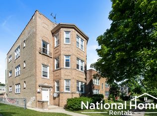8142 Kilpatrick Ave APT 3, Skokie, IL 60076