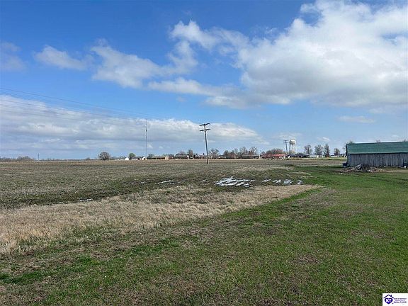 2nd image of 142 Fred Phillips Rd