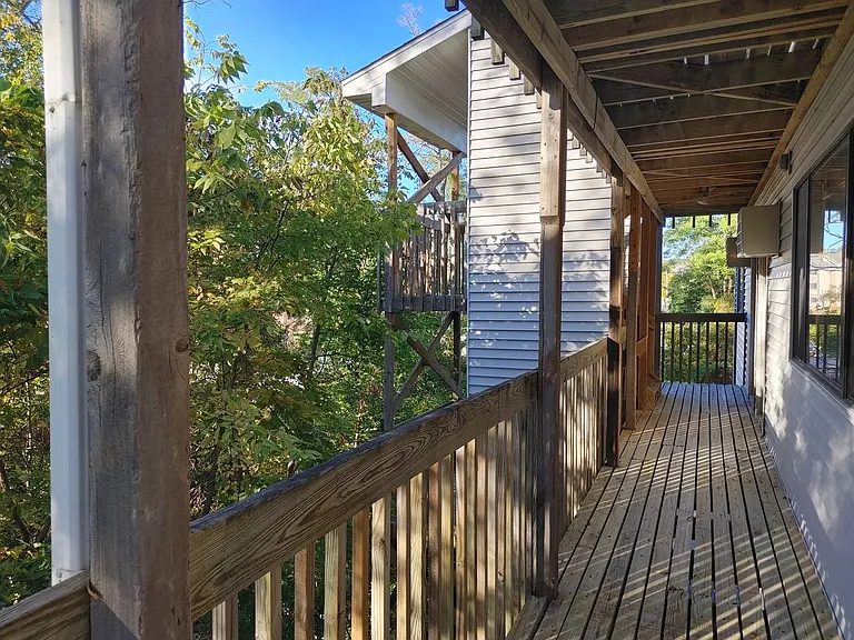 415 S. Van Buren Street — Photo 15