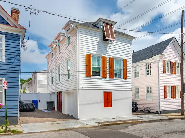 4 President Pl, Charleston, SC 29403