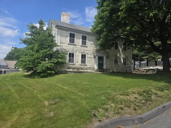 19 Ash St, Marlborough, MA 01752