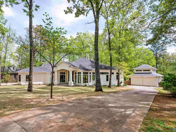 3702 Flint Pointe Cir SW, Hartselle, AL 35640