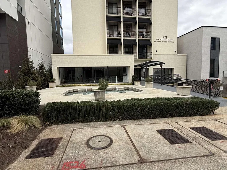 1421 Peachtree St NE #307 — Photo 16