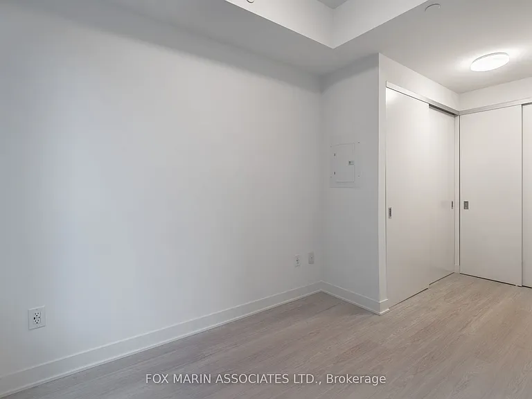 11 Yorkville Ave #802 — Photo 26