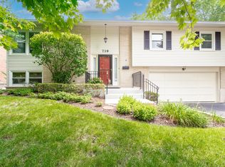 739 Franklin St, Hinsdale, IL