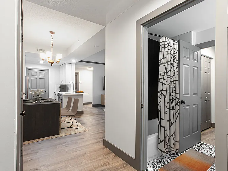 1074 Peachtree Walk NE #B115 — Photo 2