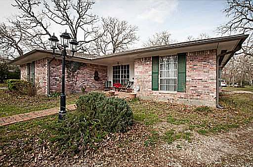 2nd image of 16741 Woodlake Dr