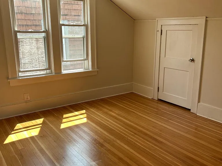 27 W Arnold Rd #1 — Photo 16