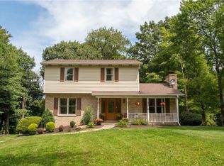 6026 Forest Dr, Monaca, PA 15061