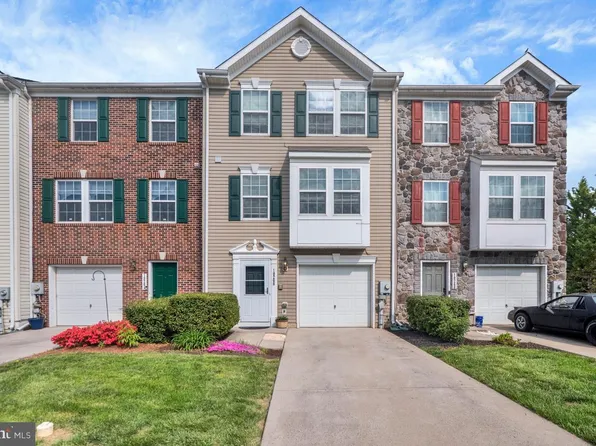 18266 Roy Croft Dr, Hagerstown, MD 21740