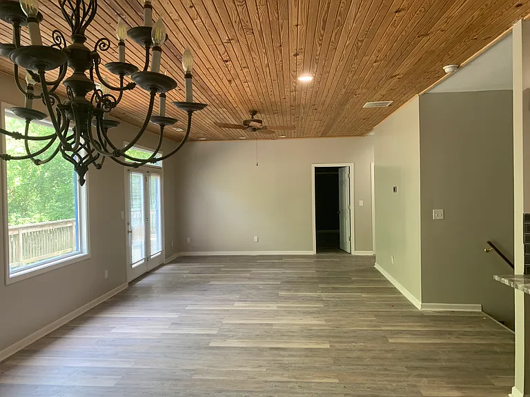 210 Palisades Rd — Photo 5