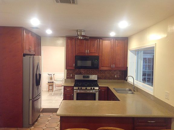 5th image of 417 NE Midvale St