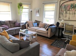 10 E Milton Rd APT 3, Brookline, MA 02445