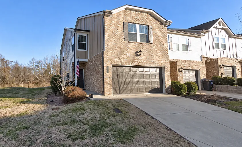 824 Arrington Way