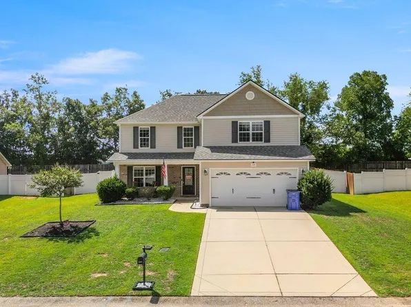 248 Crestwood Lane, Raeford, NC 28376