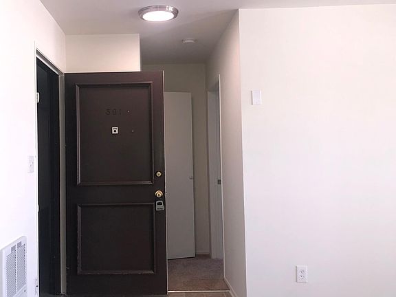 5th image of 17035 Yukon Ave #301