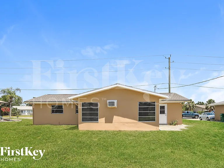 19061 Cochran Blvd — Photo 15