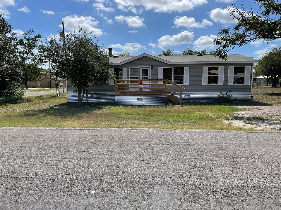 502 E Travis St, Karnes City, TX 78118 Zillow