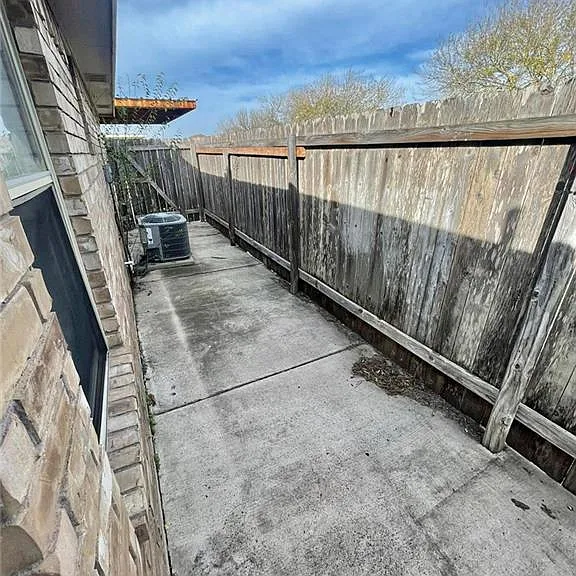 2305 N Dahlia St #2 — Photo 19
