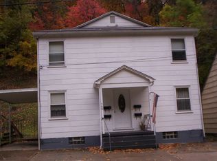 Brookline Dr, Weirton, WV 26062