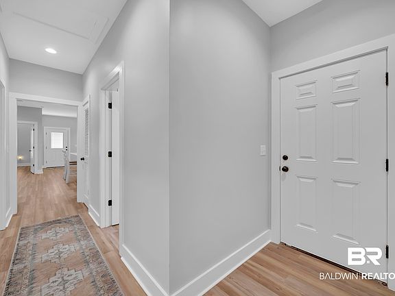 3rd image of 18135 Hoiles St
