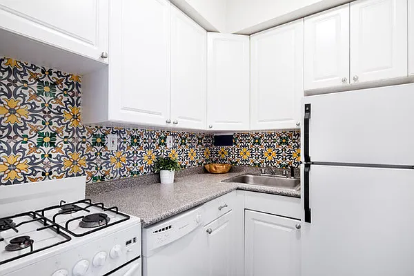 Sold by Compass | media 16