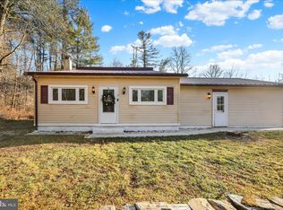 9 Lake Shore Dr, Mohnton, PA 19540