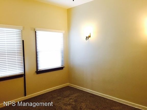 2nd image of 731 E Broadway #731