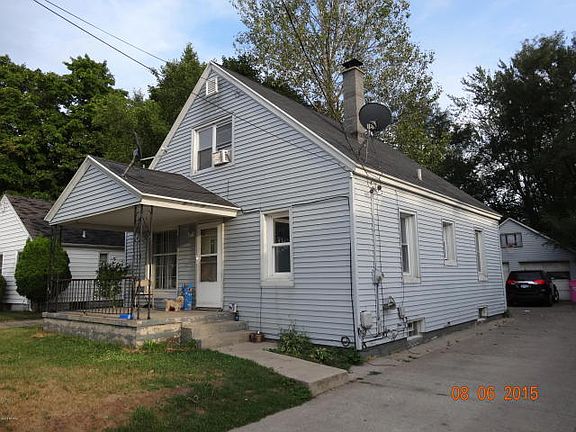 2nd image of 152 Himes St SE