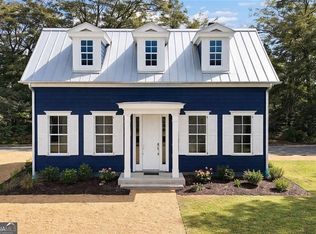 126 Morgan St, Senoia, GA 30276