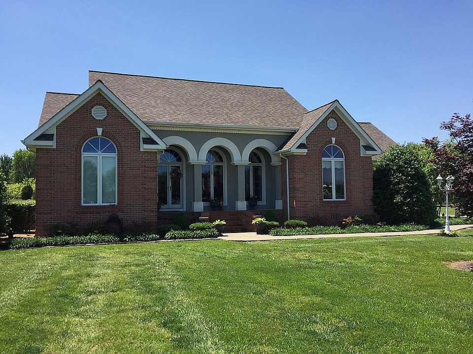 1st image of 150 Oxford Ln