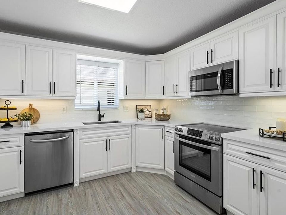 1st image of 10884 Gantry St
