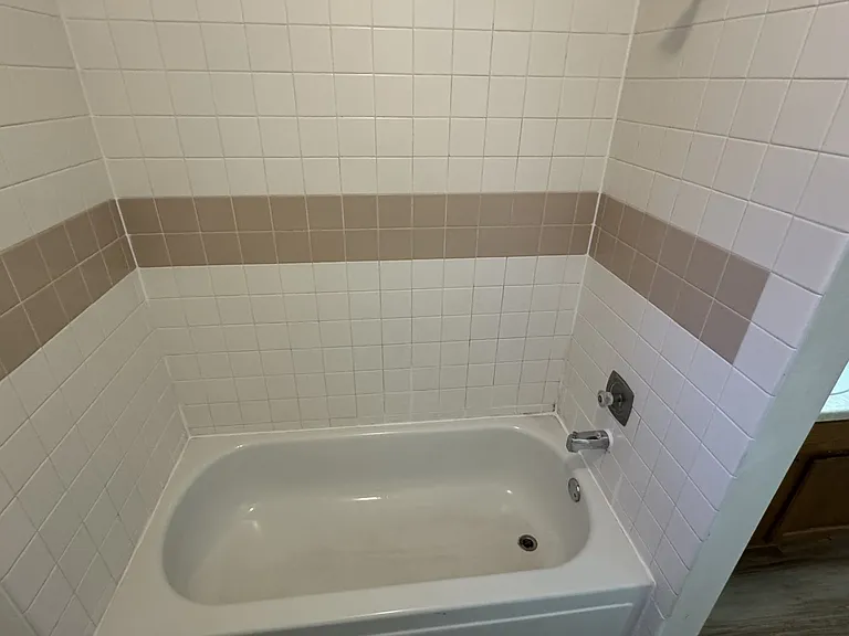 110 N Yellowstone Ave — Photo 14