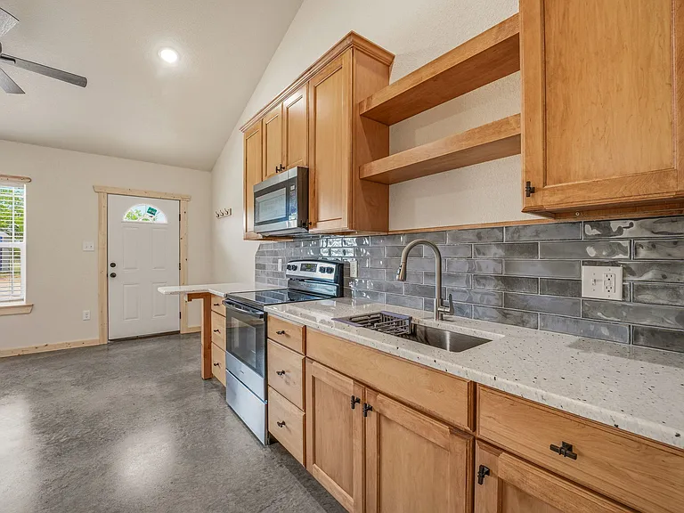 5415 County Road 456 — Photo 6