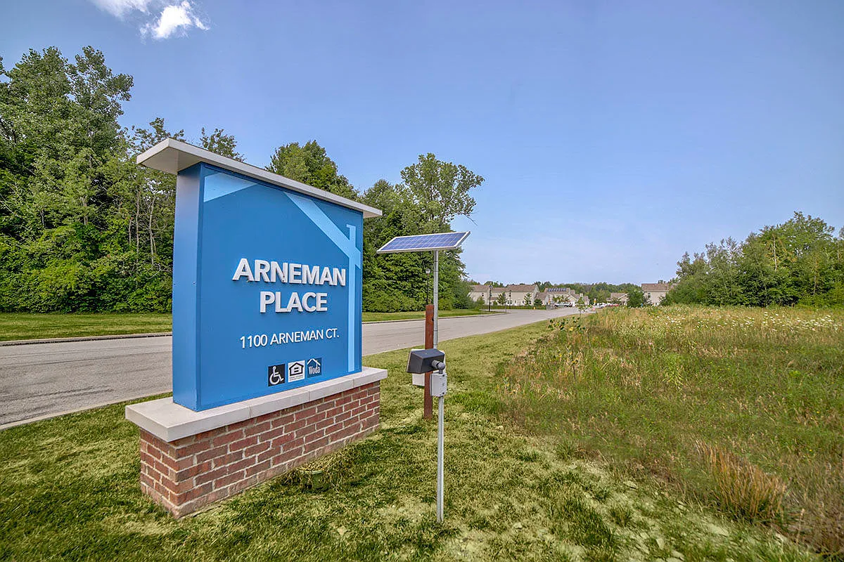 Arneman Place — Photo 2