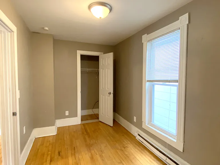1812 Jackson St NE #1 — Photo 9