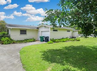 8620 SW 103rd St, Miami, FL 33156