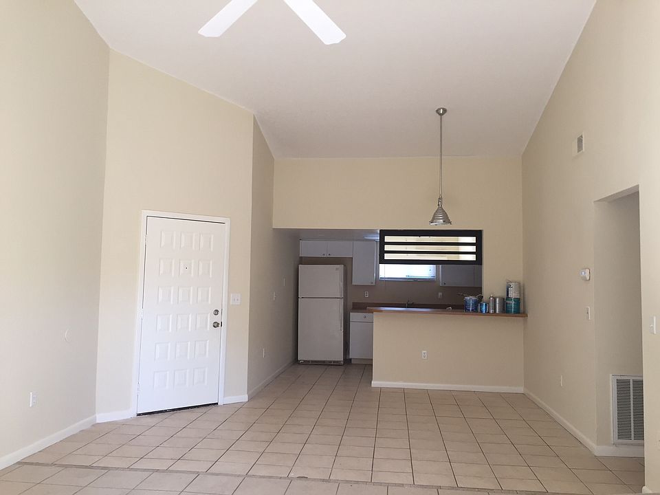 1st image of 865 Mecca Dr APT C