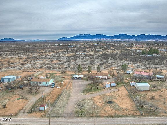 5th image of 540 E CAMINO DE LUNA --