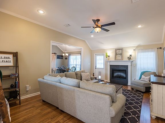 4th image of 4101 Shetland Cir