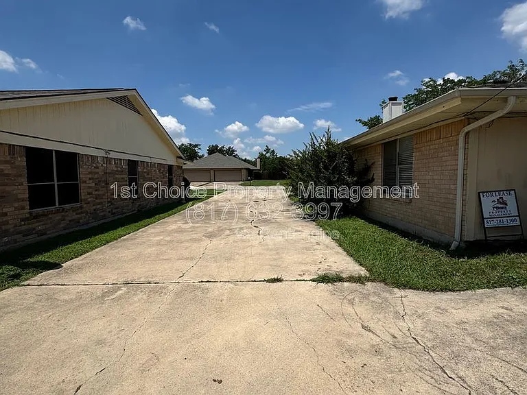 7704 Jennifer Ln — Photo 19