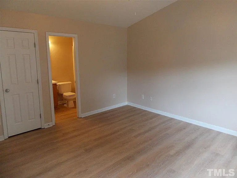 1741 E Honey Springs Ave — Photo 9
