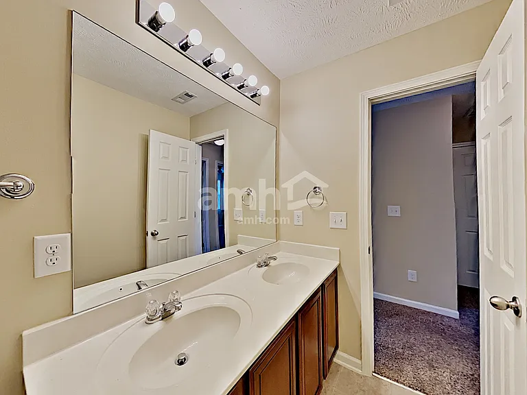 369 Owl Dr — Photo 11