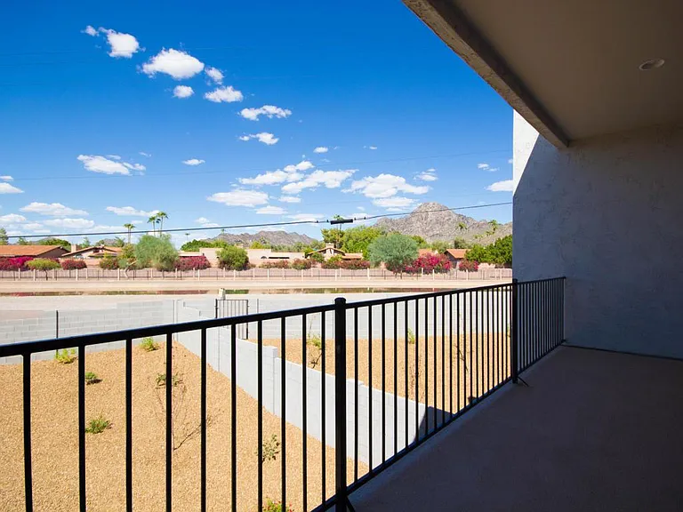 1728 E Ocotillo Rd — Photo 30
