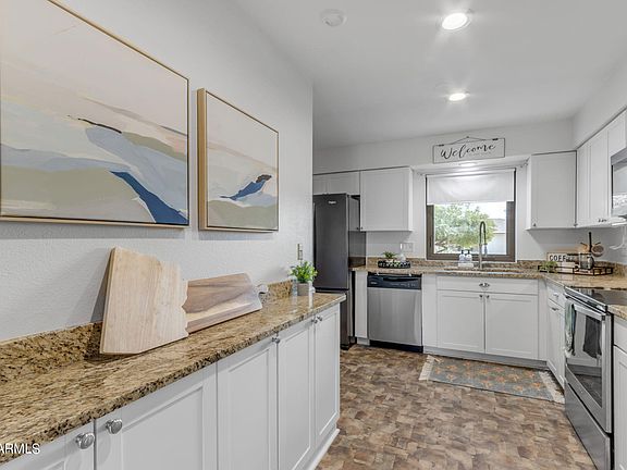 2nd image of 4034 E CRESCENT Avenue