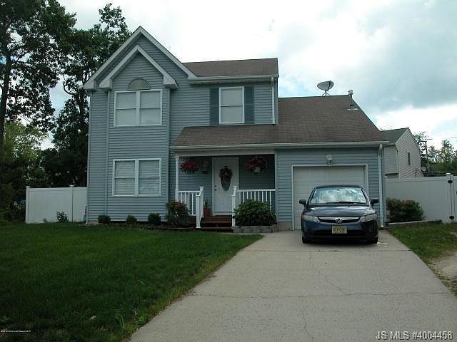 1st image of 1079 N Carolina Ct