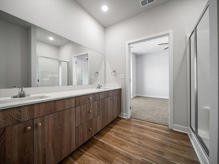 Barry West Townhomes — Photo 87