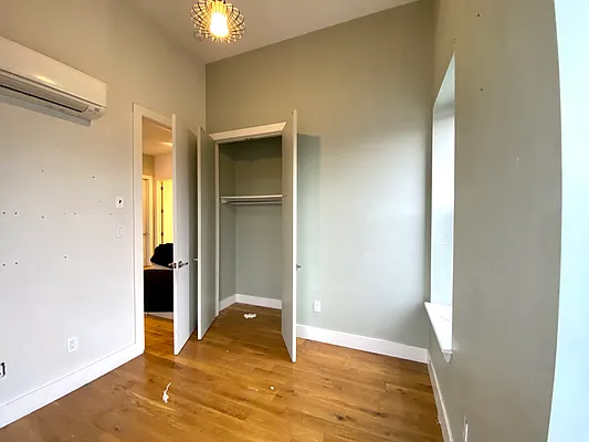 Rented by Nooklyn NYC LLC | media 14