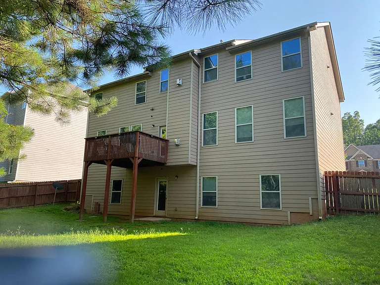6802 Potomac Pl — Photo 2